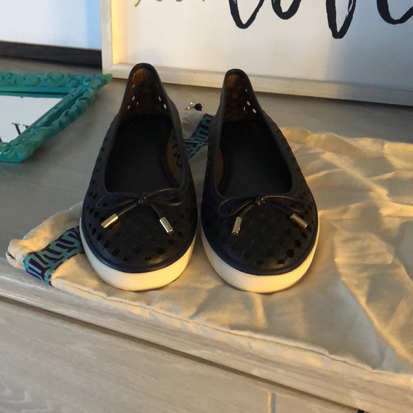 NWOT Tory Burch Navy Skyler Perforated Flats - Picture 4 of 8
